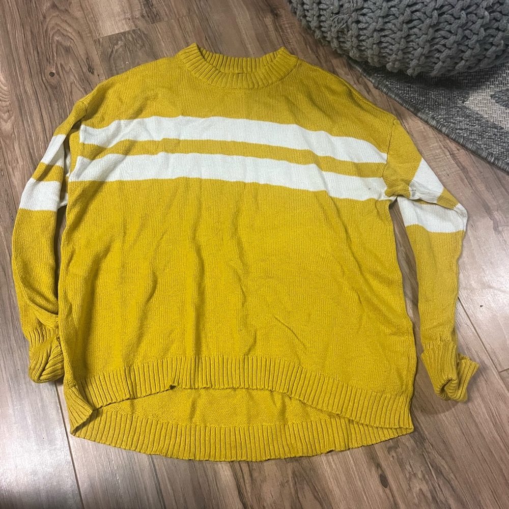 American Eagle sweater